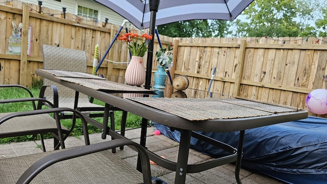 16 Forest Ln, Cary, IL 60013 - view of patio