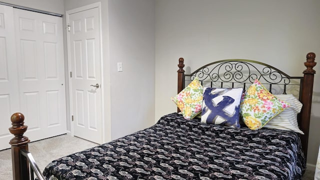 16 Forest Ln, Cary, IL 60013 - bedroom featuring carpet floors