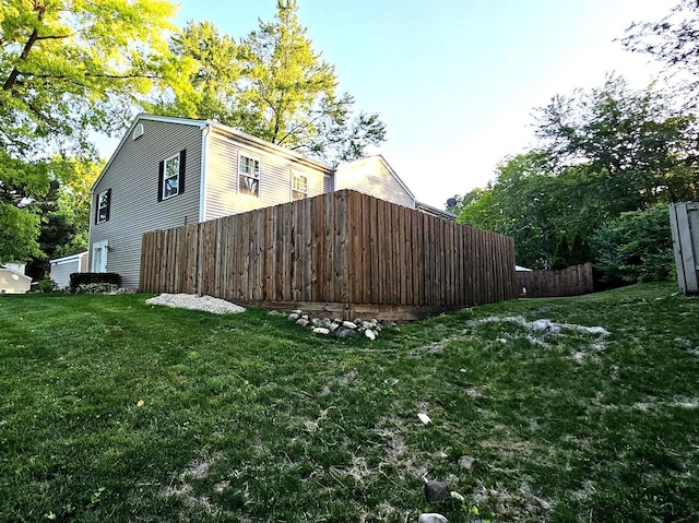 16 Forest Ln, Cary, IL 60013 - view of side of home