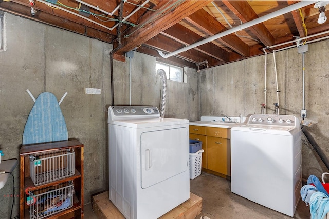 927 Clark St, Marseilles, IL 61341 - laundry room featuring independent washer and dryer and cabinet space