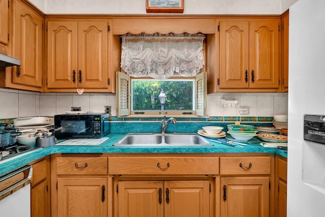7859 78th St, Bridgeview, IL 60455 - kitchen featuring white appliances, decorative backsplash, light countertops, and range hood