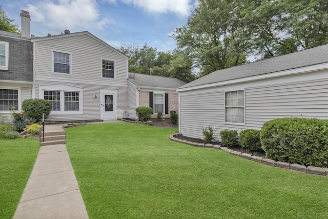 22 Red Oak Trl, Cary, IL 60013 - photo 2