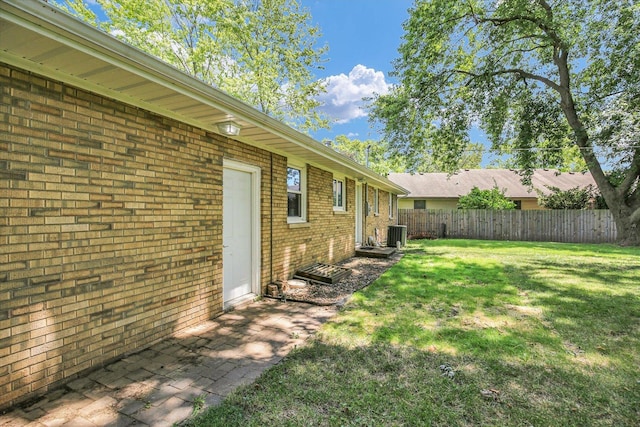 2303 Roland Dr, Champaign, IL 61821 - photo 27
