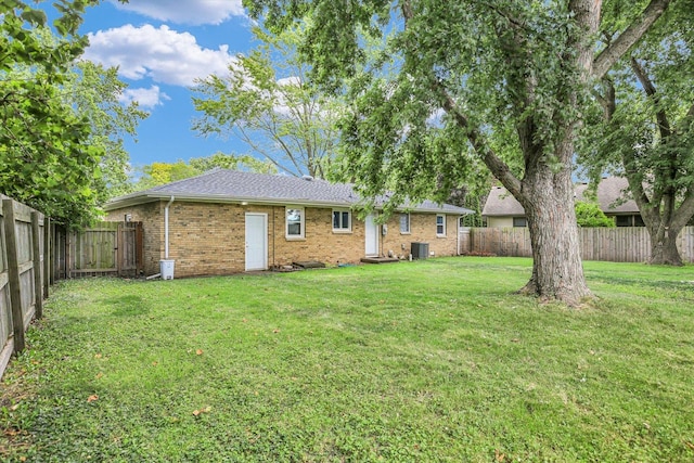 2303 Roland Dr, Champaign, IL 61821 - photo 30