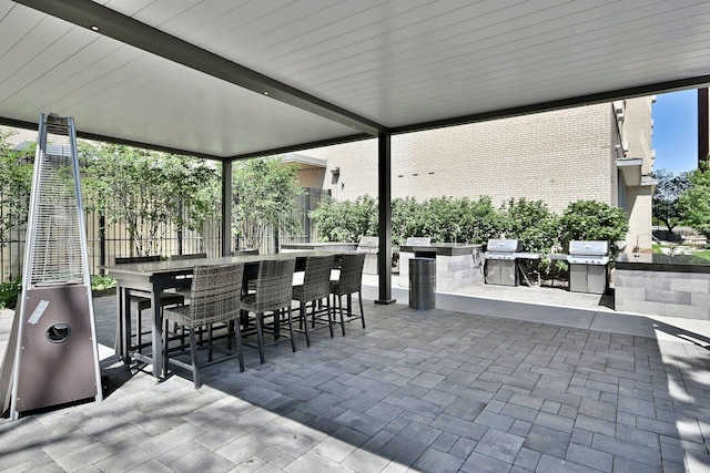 3950 N Lake Shore Dr Unit 810B, Chicago, IL 60613 - view of patio with exterior kitchen