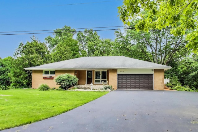 30975 N Blackhawk Trl, Grayslake, IL 60030 - photo 1