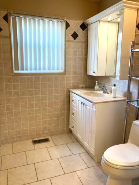 1348 Inverness Dr, Elgin, IL 60120 - photo 17