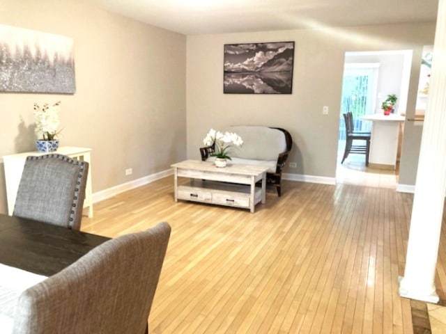 1348 Inverness Dr, Elgin, IL 60120 - photo 9