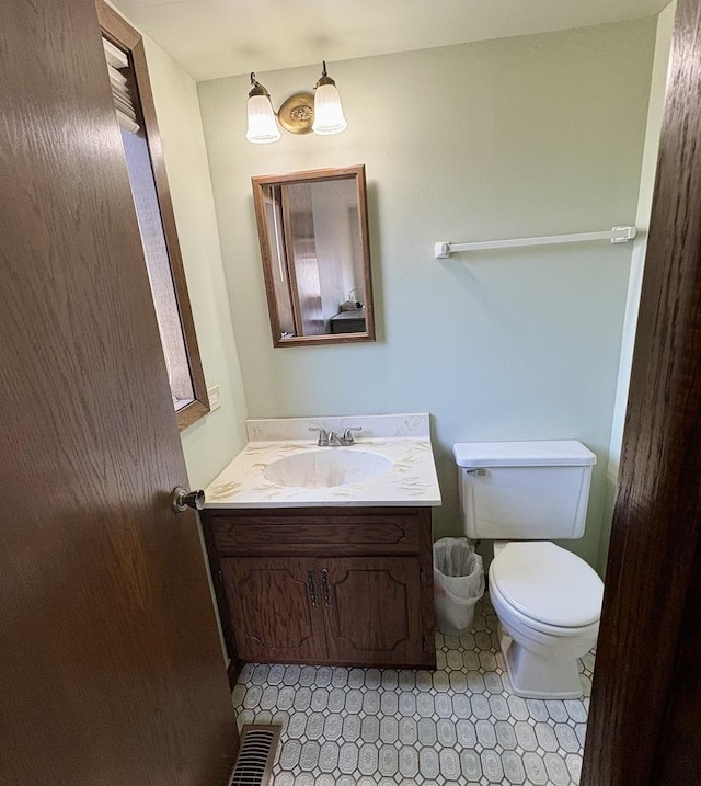 15229 Catalina Dr Unit 1D, Orland Park, IL 60462 - bathroom with vanity and toilet