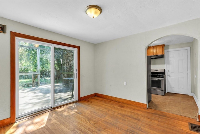 606 S Johnson Ave, Urbana, IL 61801 - photo 14