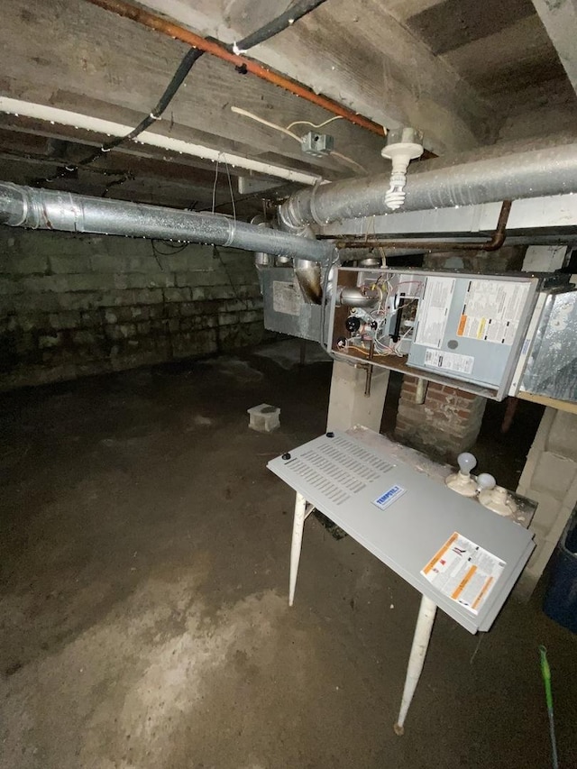 106 W Sheridan St, Watseka, IL 60970 - view of unfinished basement