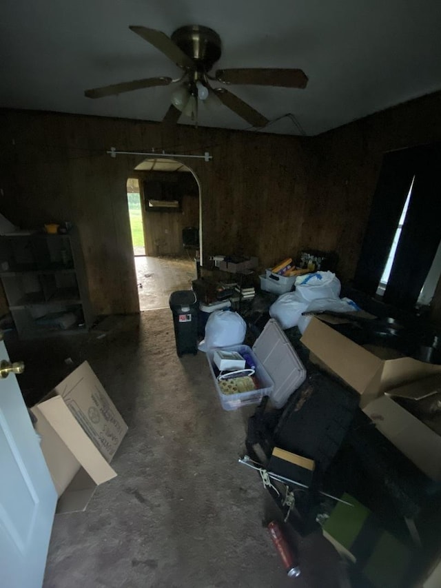 106 W Sheridan St, Watseka, IL 60970 - living area featuring ceiling fan and concrete flooring