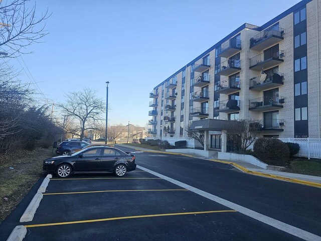 9078 W Heathwood Dr Unit 1M, Niles, IL 60714 - photo 20