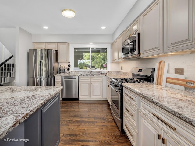 19W165 Theresa Ln, Oak Brook, IL 60523 - photo 8