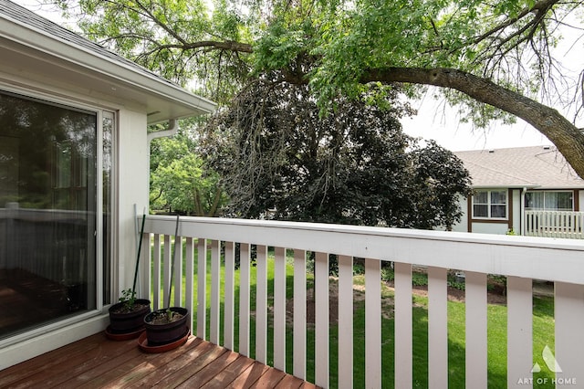 257 Coventry Cir Unit 136, Vernon Hills, IL 60061 - view of wooden deck