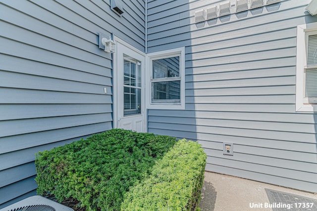 17357 W Maple Ln, Gurnee, IL 60031 - exterior view