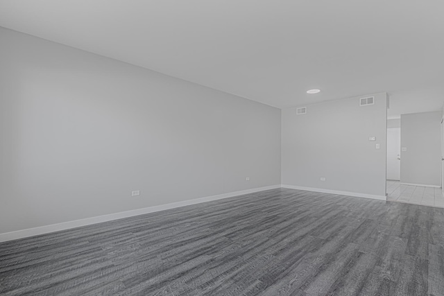 17357 W Maple Ln, Gurnee, IL 60031 - empty room with wood finished floors and baseboards