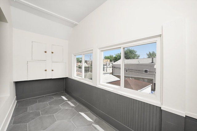 1629 W Foster Ave, Chicago, IL 60640 - view of unfurnished sunroom