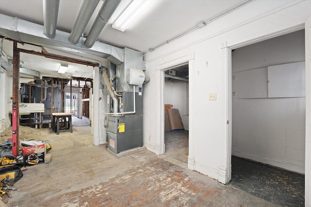 1629 W Foster Ave, Chicago, IL 60640 - basement with heating unit