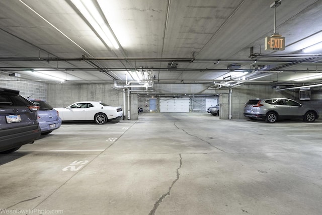 6211 Lincoln Ave Unit 402, Morton Grove, IL 60053 - view of parking deck