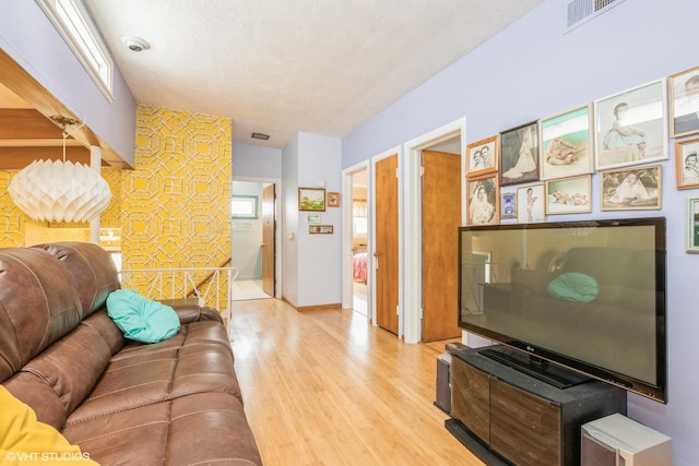 8521 Christiana Ave, Skokie, IL 60076 - photo 7