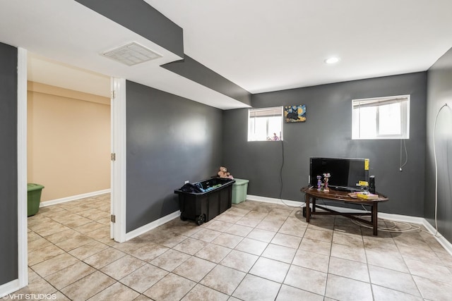 4330 S Talman Ave, Chicago, IL 60632 - sitting room featuring light tile patterned flooring and recessed lighting