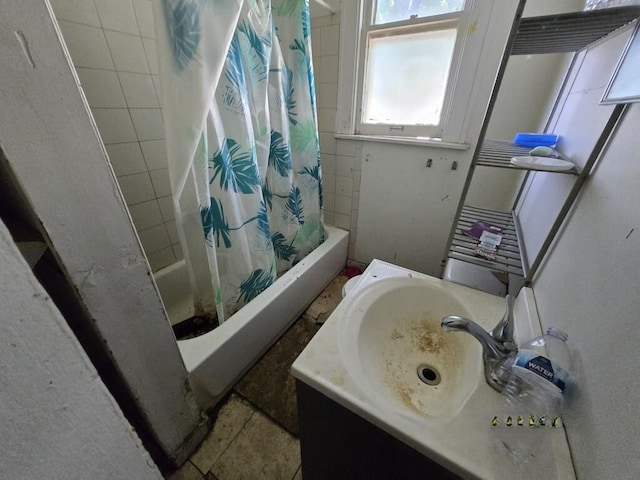 630 Belle Ct, Phoenix, IL 60426 - bathroom featuring shower / bath combo with shower curtain and vanity