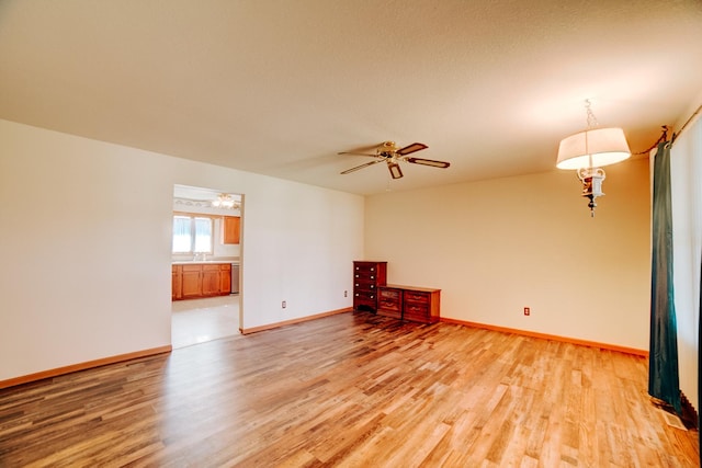 308 E Oak St, Watseka, IL 60970 - photo 10