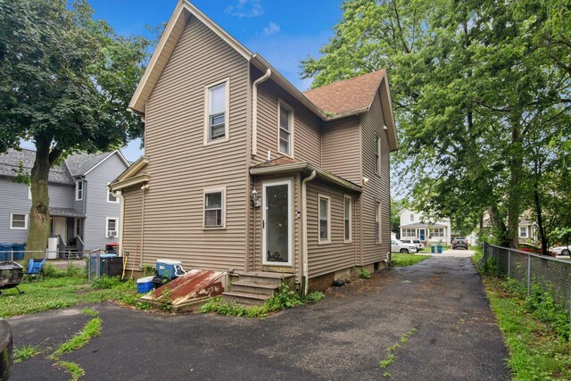 605 Iowa Ave, Aurora, IL 60506 - photo 16