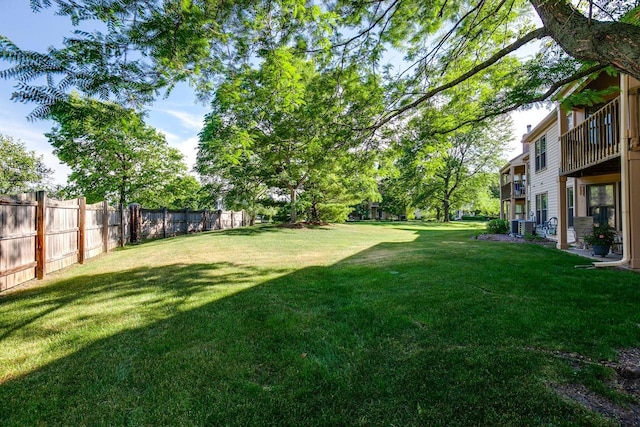 13 Willow Pkwy, Buffalo Grove, IL 60089 - view of yard