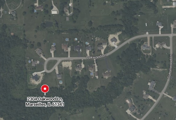 2304 Oakwood Ln, Marseilles, IL 61341