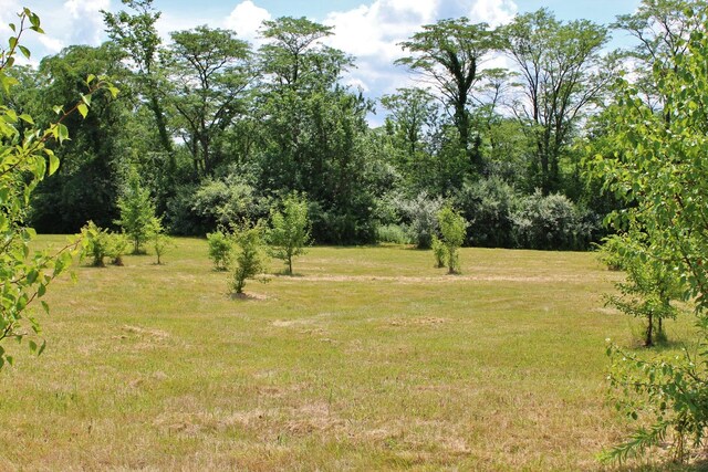 2304 Oakwood Ln, Marseilles, IL 61341
