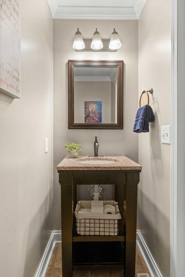 1201 Riviera Dr, Bloomington, IL 61701 - bathroom featuring ornamental molding
