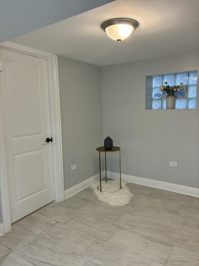 9139 S Colfax Ave, Chicago, IL 60617 - photo 19