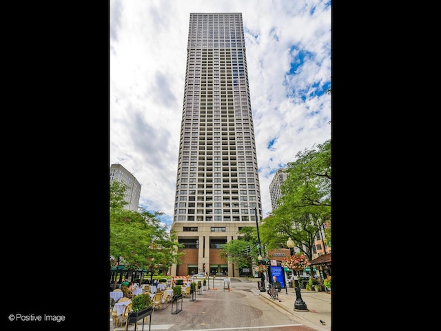 1030 N State St Unit 9G, Chicago, IL 60610 - view of property
