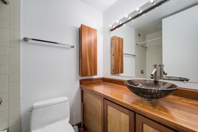 1030 N State St Unit 9G, Chicago, IL 60610 - bathroom featuring vanity and a shower