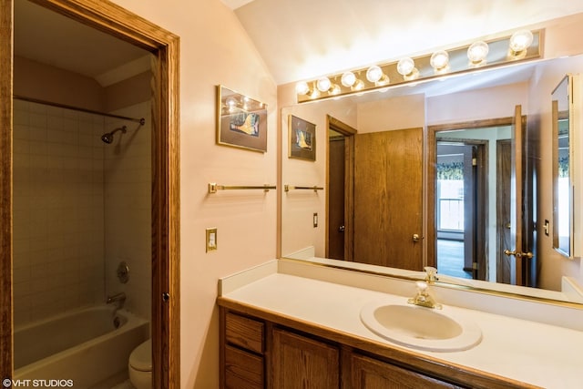 36230 N Old Creek Ct, Gurnee, IL 60031 - full bath featuring vanity and washtub / shower combination