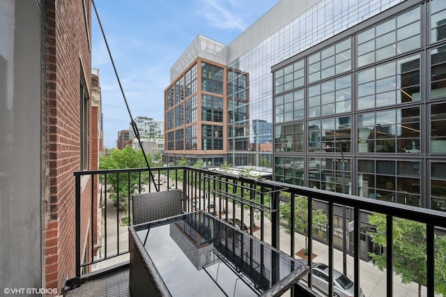 106 N Aberdeen St Unit 3A, Chicago, IL 60607 - balcony with a city view
