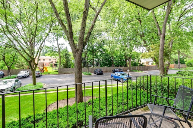 1350 N Western Ave Unit 106, Lake Forest, IL 60045 - view of balcony