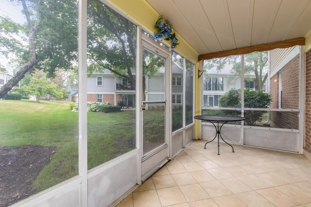 910 Persimmon Ln Unit B, Mount Prospect, IL 60056 - unfurnished sunroom featuring plenty of natural light