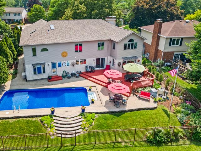 1424 E Jonquil Cir, Arlington Heights, IL 60004 - photo 3