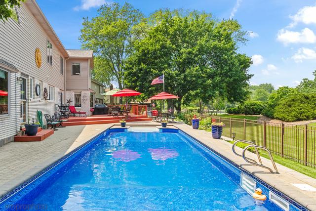 1424 E Jonquil Cir, Arlington Heights, IL 60004 - photo 40