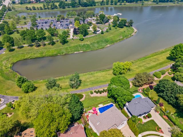1424 E Jonquil Cir, Arlington Heights, IL 60004 - photo 5