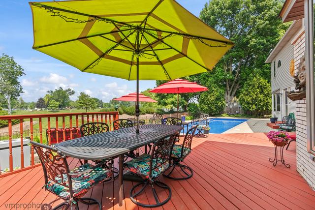 1424 E Jonquil Cir, Arlington Heights, IL 60004 - photo 41