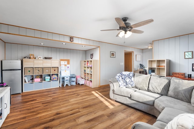 15317 S 73rd Ave Unit 8, Orland Park, IL 60462 - living room with wood finished floors and ceiling fan