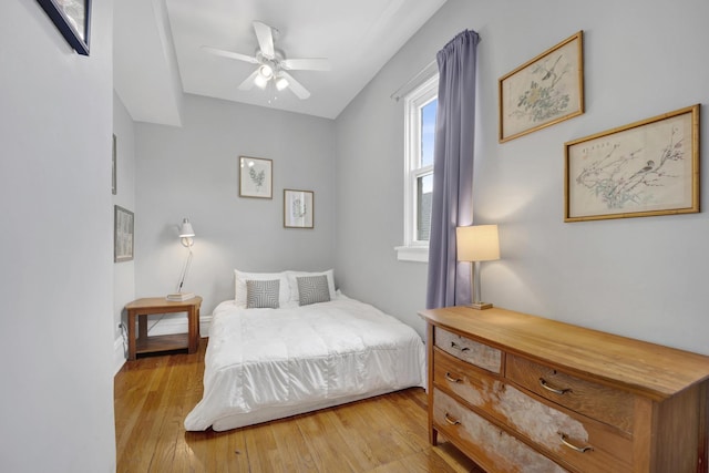1848 W Cermak Rd Unit 3, Chicago, IL 60608 - bedroom featuring light wood-style floors and a ceiling fan