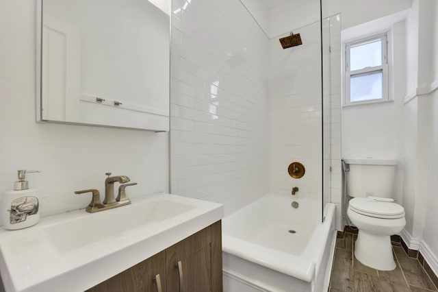 1848 W Cermak Rd Unit 3, Chicago, IL 60608 - bathroom with vanity and tub / shower combination