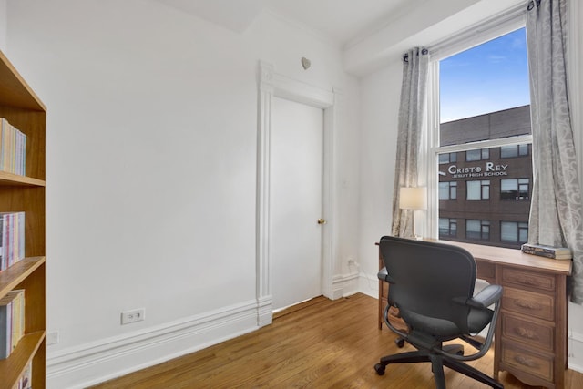 1848 W Cermak Rd Unit 3, Chicago, IL 60608 - office space featuring wood finished floors and ornamental molding