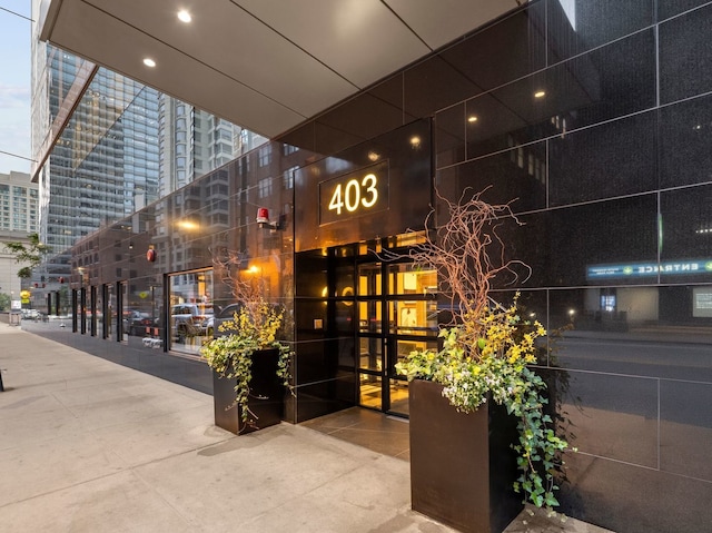 403 N Wabash Ave Unit 17C, Chicago, IL 60611 - view of building exterior featuring a view of city