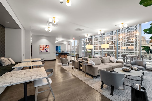 403 N Wabash Ave Unit 17C, Chicago, IL 60611 - common area with expansive windows